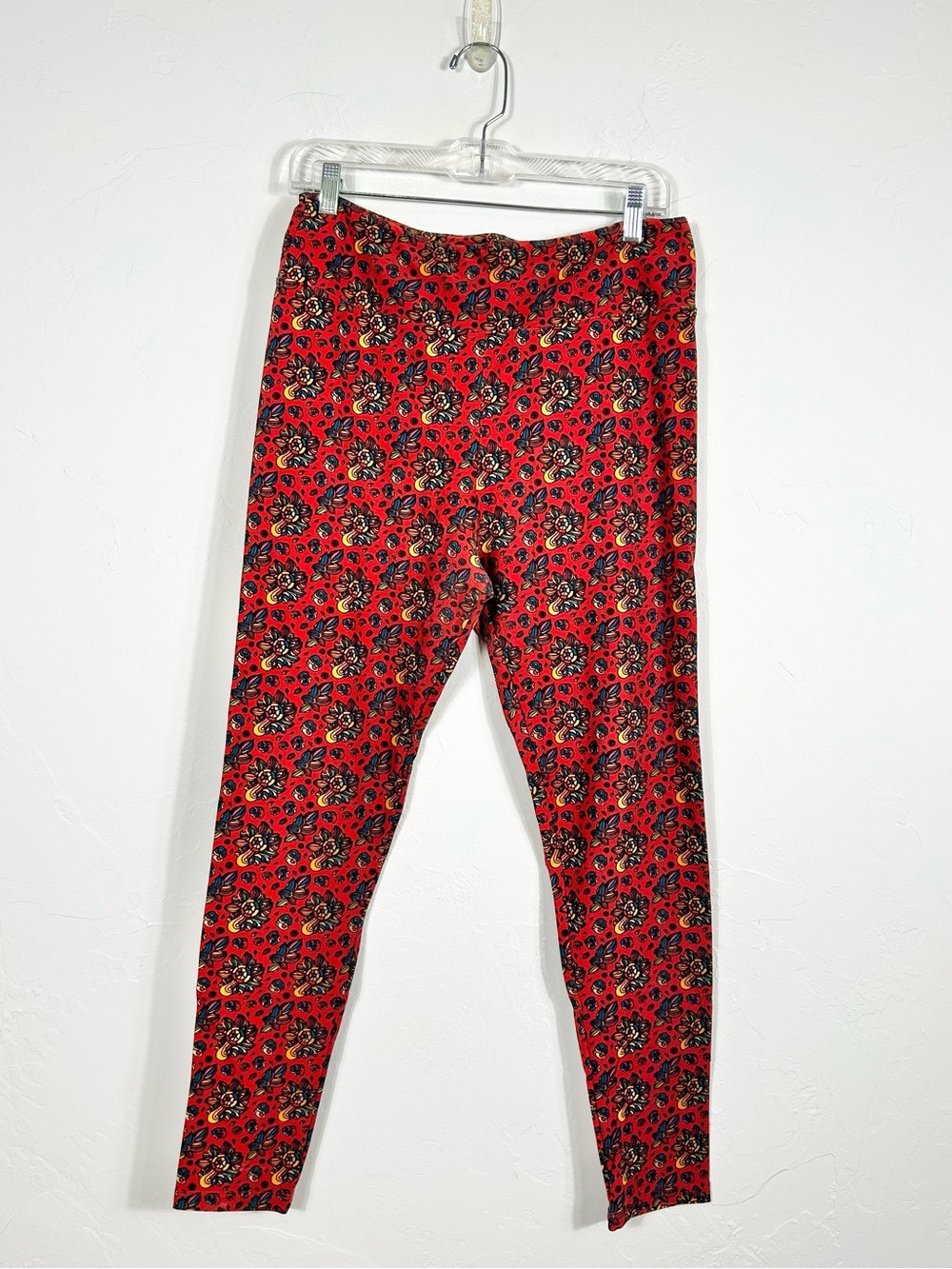 LuLaRoe TC Leggings Size Tall & Curvy Bright Red Blue Yellow Ornate Medallion